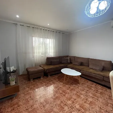 Apartment Private House Shkoder